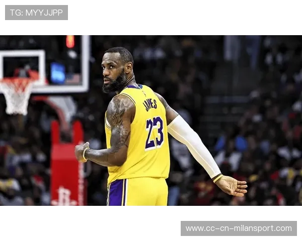 詹姆斯助攻制造空间,湖人全队合力取胜