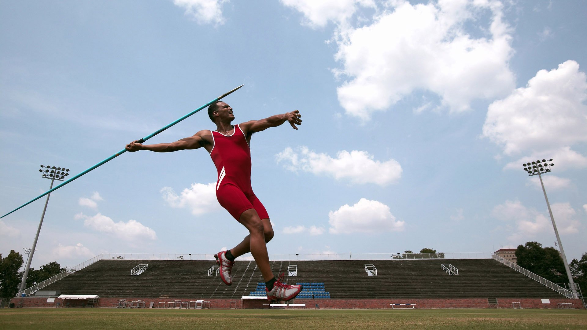 中小学体育教学融入人工智能辅助监控，中小学体育教学模式